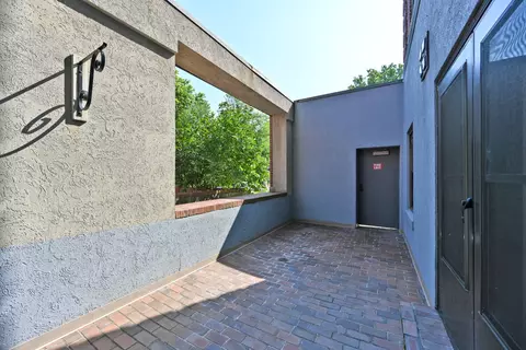 Exterior - 323 E 2nd St #101, Covington, KY 41011 photo 2 of 6