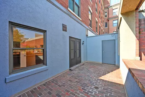 Exterior - 323 E 2nd St #101, Covington, KY 41011 photo 4 of 6