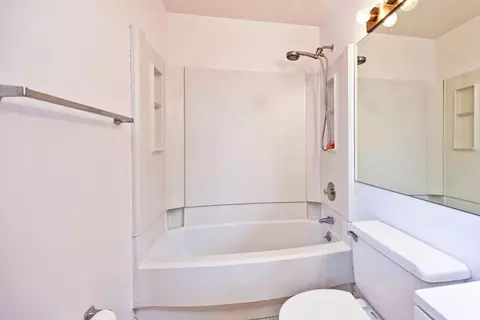 Bath - 323 E 2nd St #101, Covington, KY 41011 photo 3 of 3