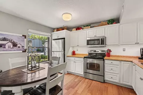 Kitchen - 2709 Copper Coin, Crestview Hills, KY 41017 photo 2 of 4