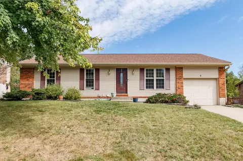 5 Timberview Ct, Highland Heights, KY 41076