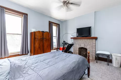 Bedroom - 730 Lewis St, Covington, KY 41011 photo 2 of 11