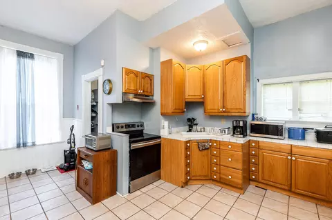 Kitchen - 730 Lewis St, Covington, KY 41011 photo 1 of 4