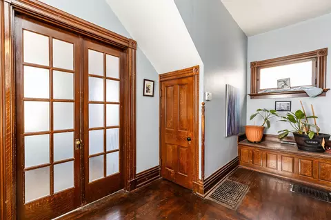 Entry Way - 730 Lewis St, Covington, KY 41011 photo 1 of 3