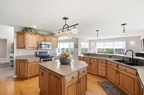 Kitchen - 12232 Eagle Rdg, Walton, KY 41094 photo 5 of 6
