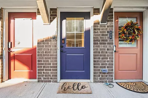 638 Foxhill Dr, Crescent Springs, KY 41017