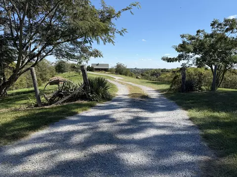 979 Hamilton Rd, Brooksville, KY 41004