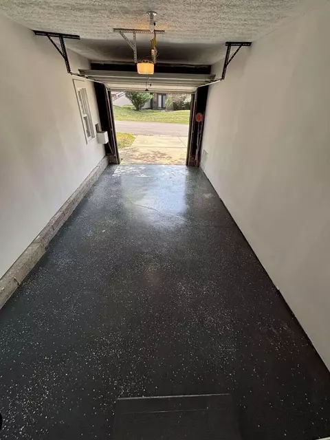 Entry Way - 2864 Cliffview Ct, Villa Hills, KY 41017 photo 9 of 9