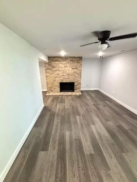 Living - 2864 Cliffview Ct, Villa Hills, KY 41017 photo 5 of 6