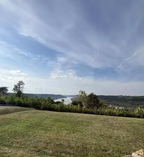 View/Area - 2864 Cliffview Ct, Villa Hills, KY 41017 photo 2 of 2