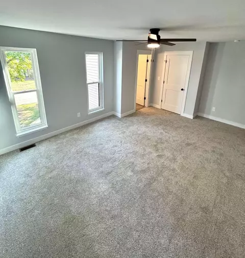 Bedroom - 2864 Cliffview Ct, Villa Hills, KY 41017 photo 3 of 7