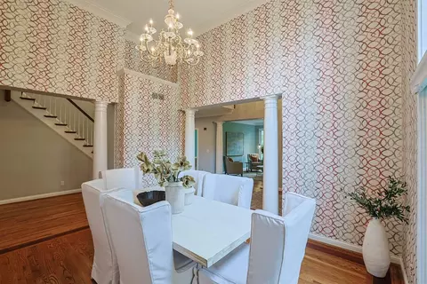 Dining - 777 Abbotsbury Pl, Edgewood, KY 41017 photo 2 of 3