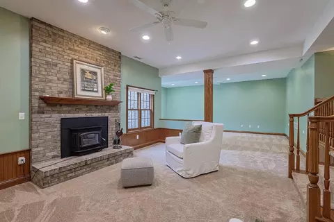 Living - 777 Abbotsbury Pl, Edgewood, KY 41017 photo 6 of 7