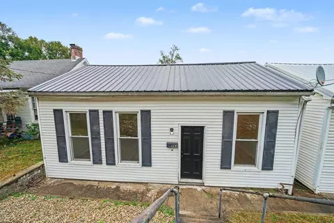 543 W 2nd St, Maysville, KY 41056
