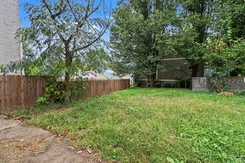 Exterior - 1406 Scott St, Covington, KY 41011 photo 4 of 6