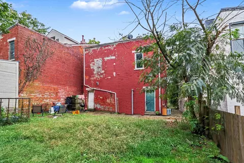 Exterior - 1406 Scott St, Covington, KY 41011 photo 5 of 6