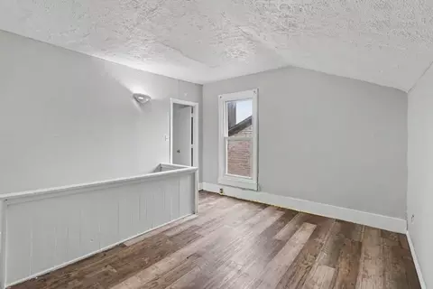 Entry Way - 1406 Scott St, Covington, KY 41011 photo 2 of 3