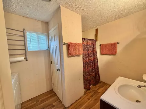 Bath - 9074 Middle Fork Wolf Creek Rd, Pilgrim, KY 41250 photo 1 of 2