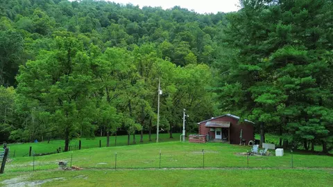 Exterior - 9074 Middle Fork Wolf Creek Rd, Pilgrim, KY 41250 photo 7 of 9