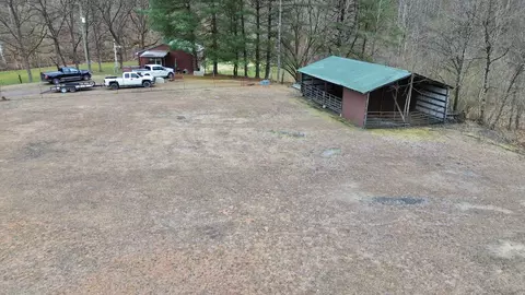 Exterior - 9074 Middle Fork Wolf Creek Rd, Pilgrim, KY 41250 photo 3 of 9