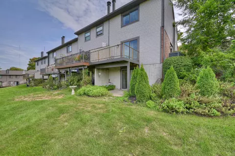 Exterior - 4050 Edgelake Ct, Villa Hills, KY 41017 photo 5 of 6