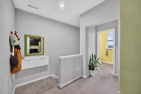 Entry Way - 1369 Rubyhill Ln, Florence, KY 41042 photo 2 of 3