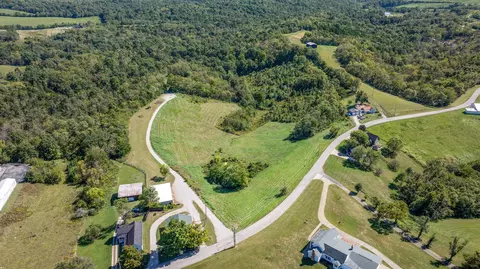 402 Cynthiana St, Williamstown, KY 41097