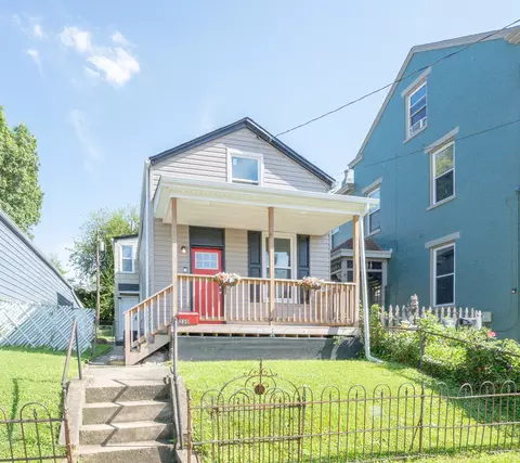 230 W 9th St, Newport, KY 41071