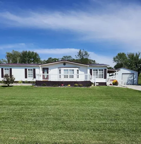 7076 Orangeburg Rd, Maysville, KY 41056