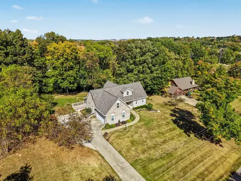 1780 Perry Ln, Burlington, KY 41005