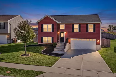 613 Summer Pointe Dr, Walton, KY 41094