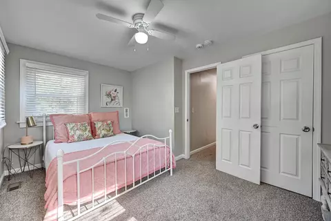 Bedroom - 1812 Monroe St, Covington, KY 41014 photo 4 of 6