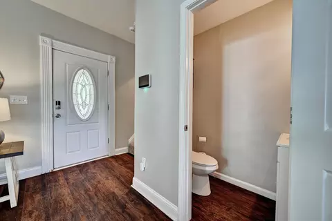 Entry Way - 1812 Monroe St, Covington, KY 41014 photo 3 of 4