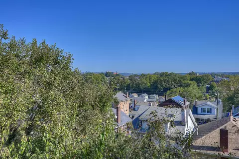 View/Area - 1812 Monroe St, Covington, KY 41014 photo 1 of 9