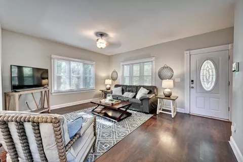 Living - 1812 Monroe St, Covington, KY 41014 photo 1 of 1