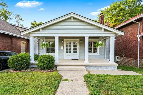 128 W Walnut St, Southgate, KY 41071