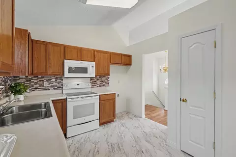 Kitchen - 708 Ackerly Dr, Independence, KY 41051 photo 1 of 3