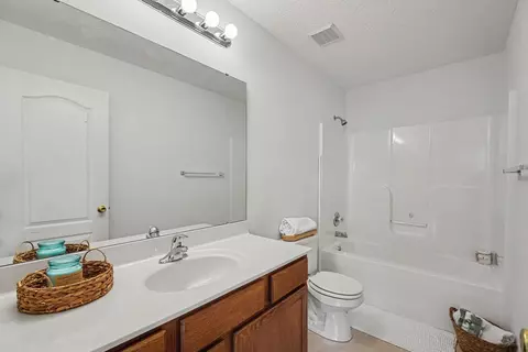 Bath - 708 Ackerly Dr, Independence, KY 41051 photo 1 of 3