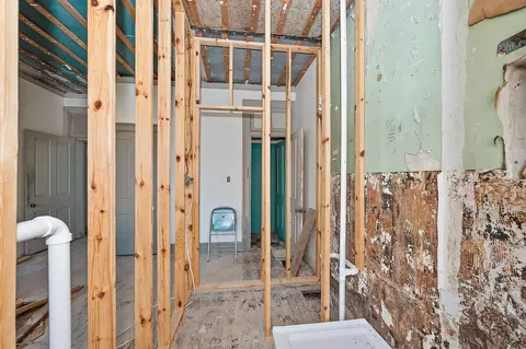 Bath - 808 Greer St, Covington, KY 41011 photo 5 of 5