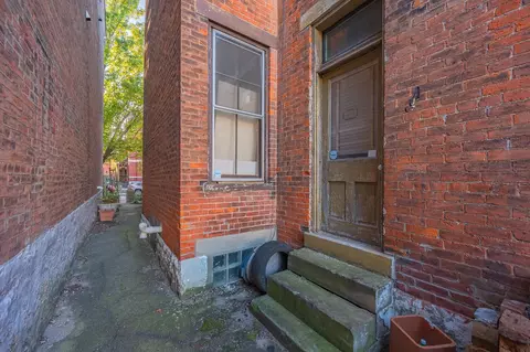 Exterior - 808 Greer St, Covington, KY 41011 photo 7 of 12