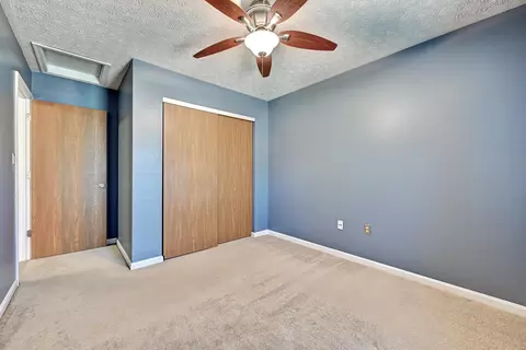 Bedroom - 2524 Evergreen Dr, Covington, KY 41017 photo 4 of 8