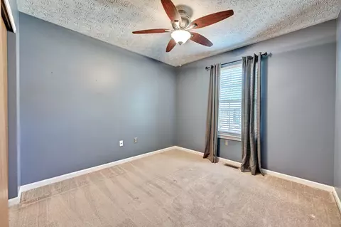 Bedroom - 2524 Evergreen Dr, Covington, KY 41017 photo 3 of 8