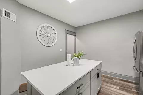 Kitchen - 121 E Martin Luther King Jr Blvd, Covington, KY 41011 photo 4 of 6