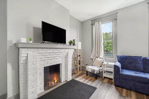 Living - 121 E Martin Luther King Jr Blvd, Covington, KY 41011 photo 3 of 4