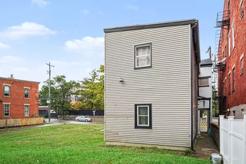 Exterior - 121 E Martin Luther King Jr Blvd, Covington, KY 41011 photo 3 of 5