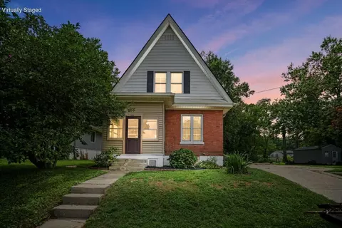 206 W 2nd St, Silver Grove, KY 41085