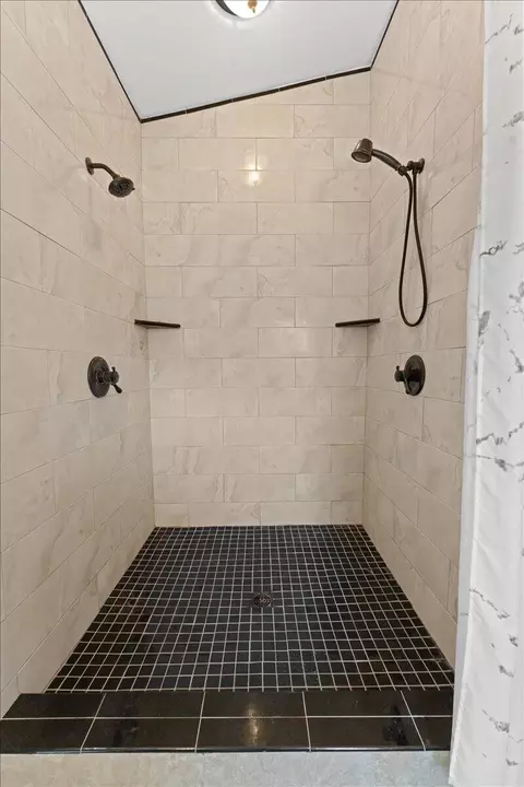 Bath - 2268 Rust Dr, Taylor Mill, KY 41015 photo 1 of 3