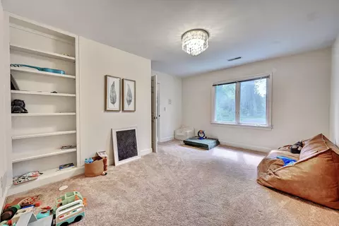 Bedroom - 109 Brittany Ct, Lakeside Park, KY 41017 photo 2 of 4