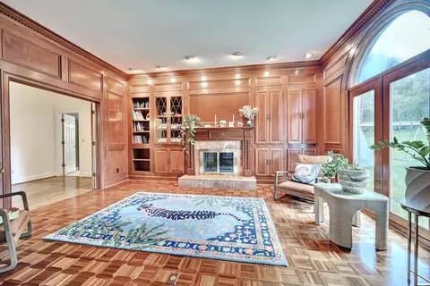 Living - 109 Brittany Ct, Lakeside Park, KY 41017 photo 3 of 4