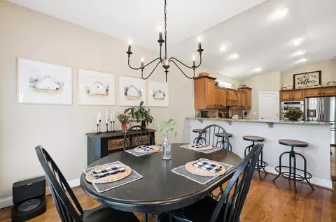 Dining - 60 Arcadia Ave, Lakeside Park, KY 41017 photo 1 of 2
